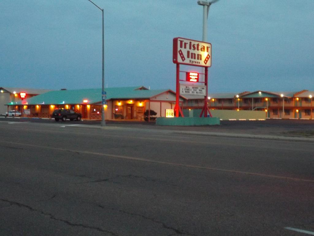 Tristar Inn Xpress Тикумкари Екстериор снимка