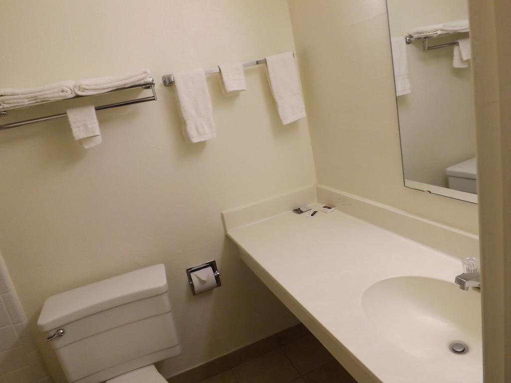 Tristar Inn Xpress Тикумкари Екстериор снимка