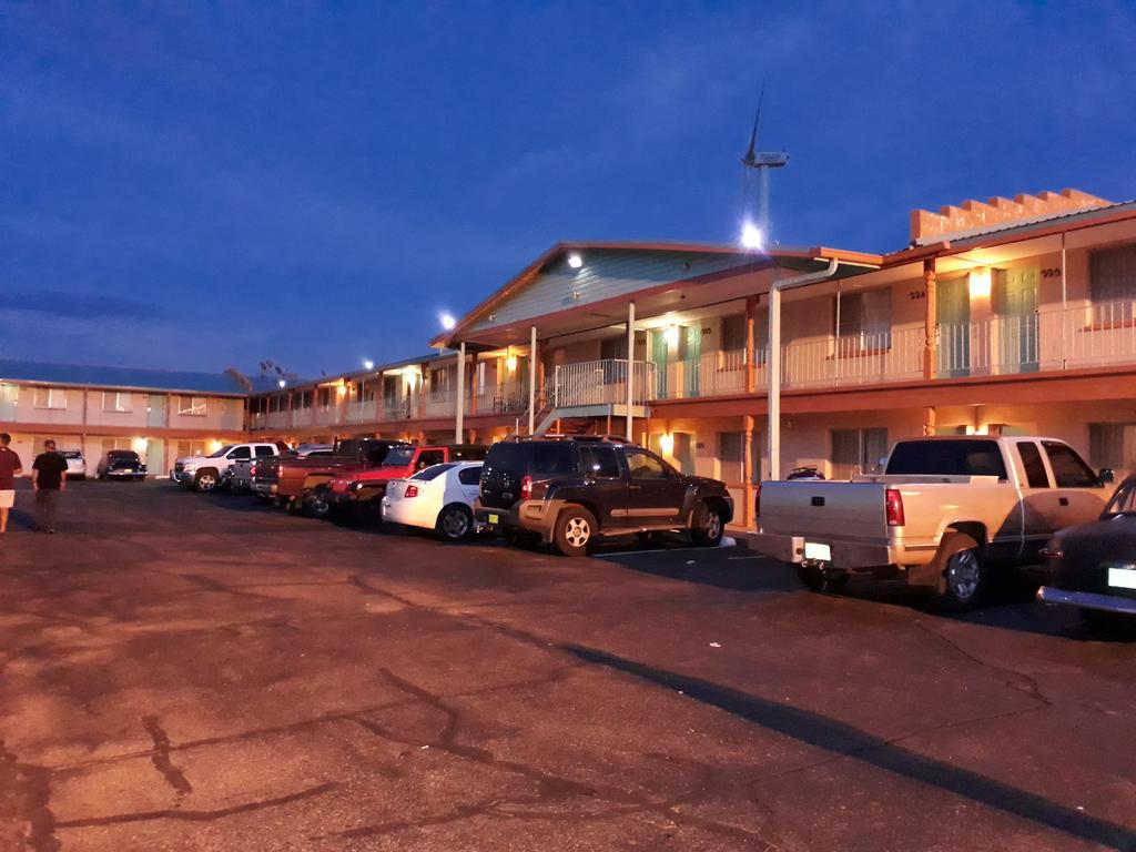 Tristar Inn Xpress Тикумкари Екстериор снимка