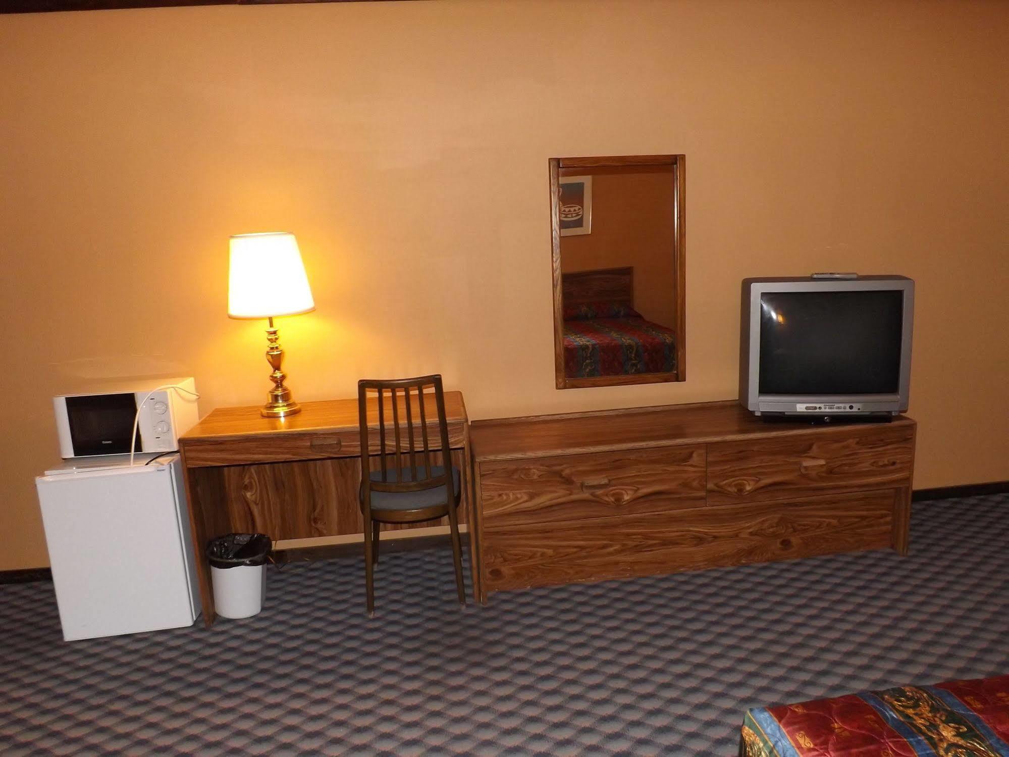 Tristar Inn Xpress Тикумкари Екстериор снимка