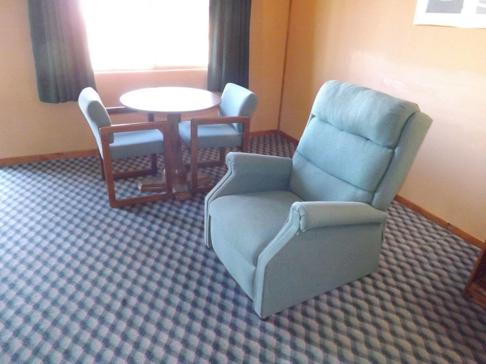 Tristar Inn Xpress Тикумкари Екстериор снимка