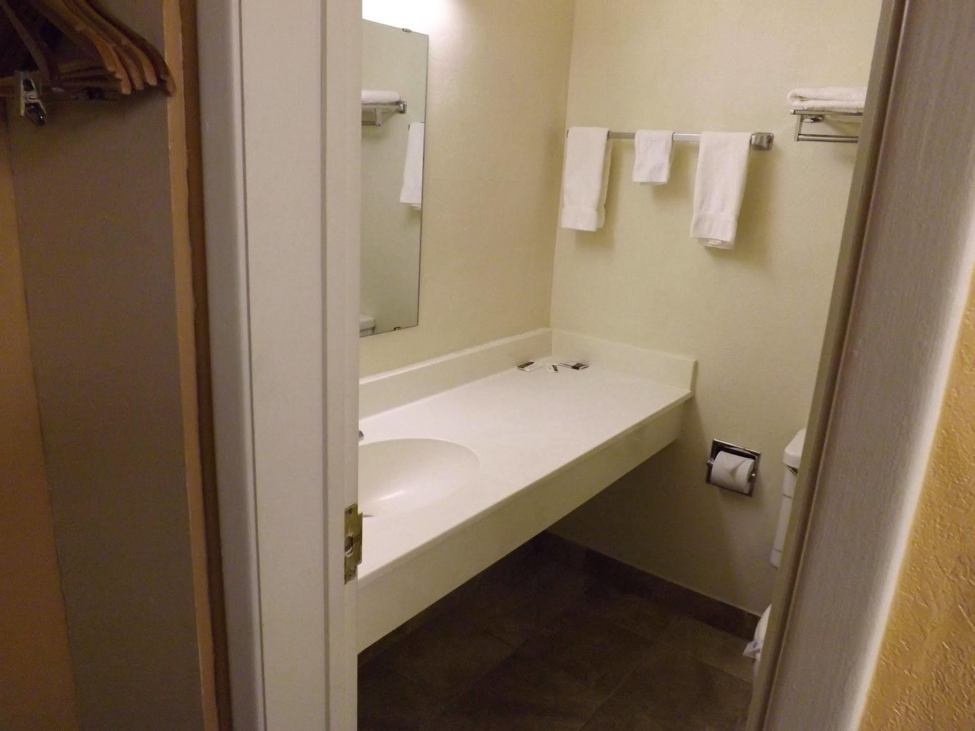 Tristar Inn Xpress Тикумкари Екстериор снимка